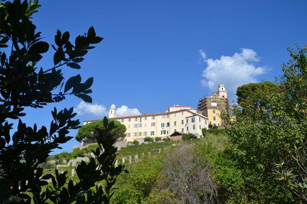 Apartmán La Casa Del Prussiano Diano Castello Exteriér fotografie